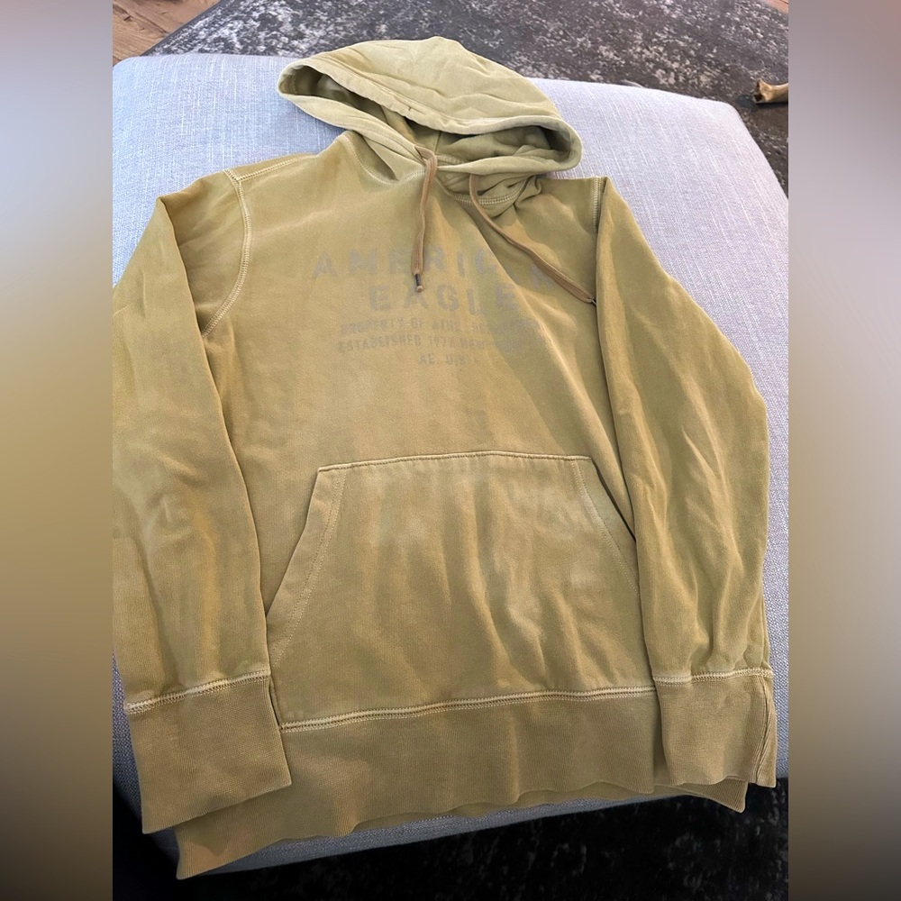American Eagle sweatshirt